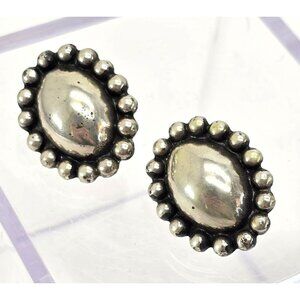 Vintage Silver Beaded Edge Oval Post Earrings Western Domed Style JJ3782